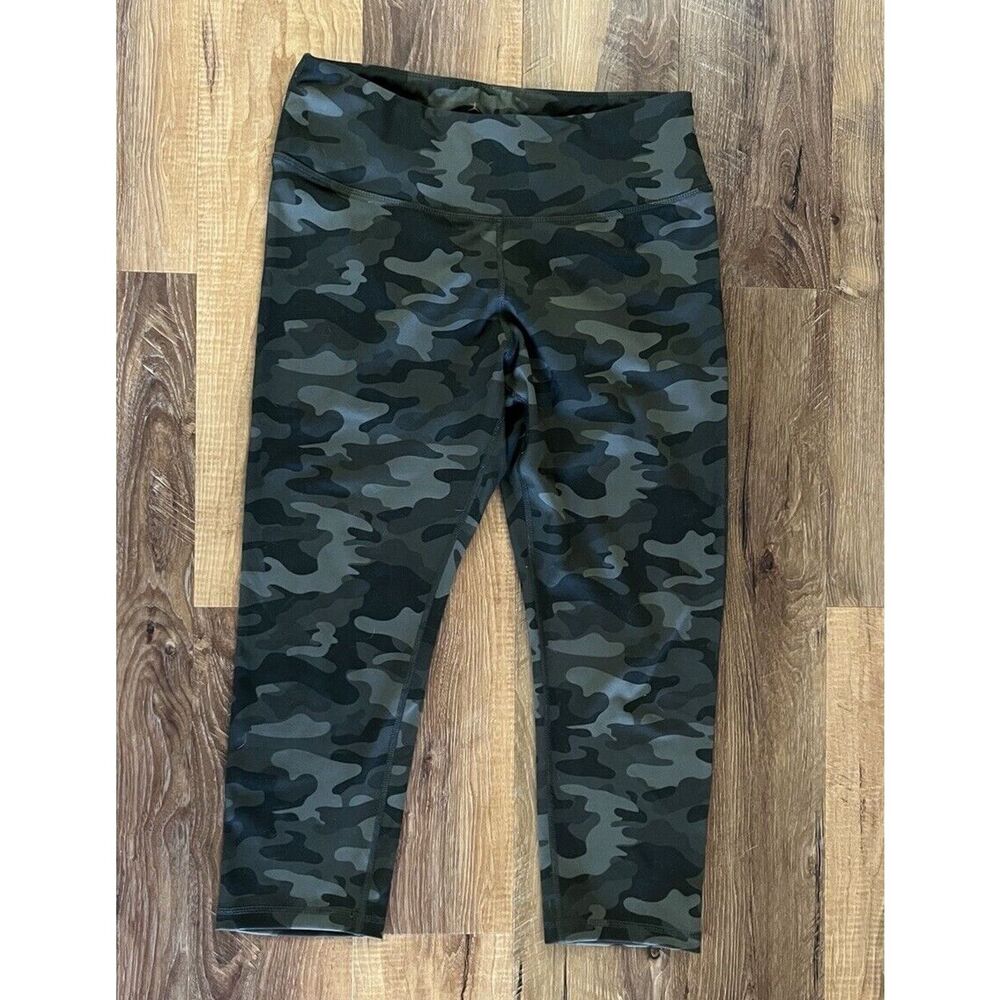 Danskin Ladies' High Rise Olive Green Camo Size‎ L Legging